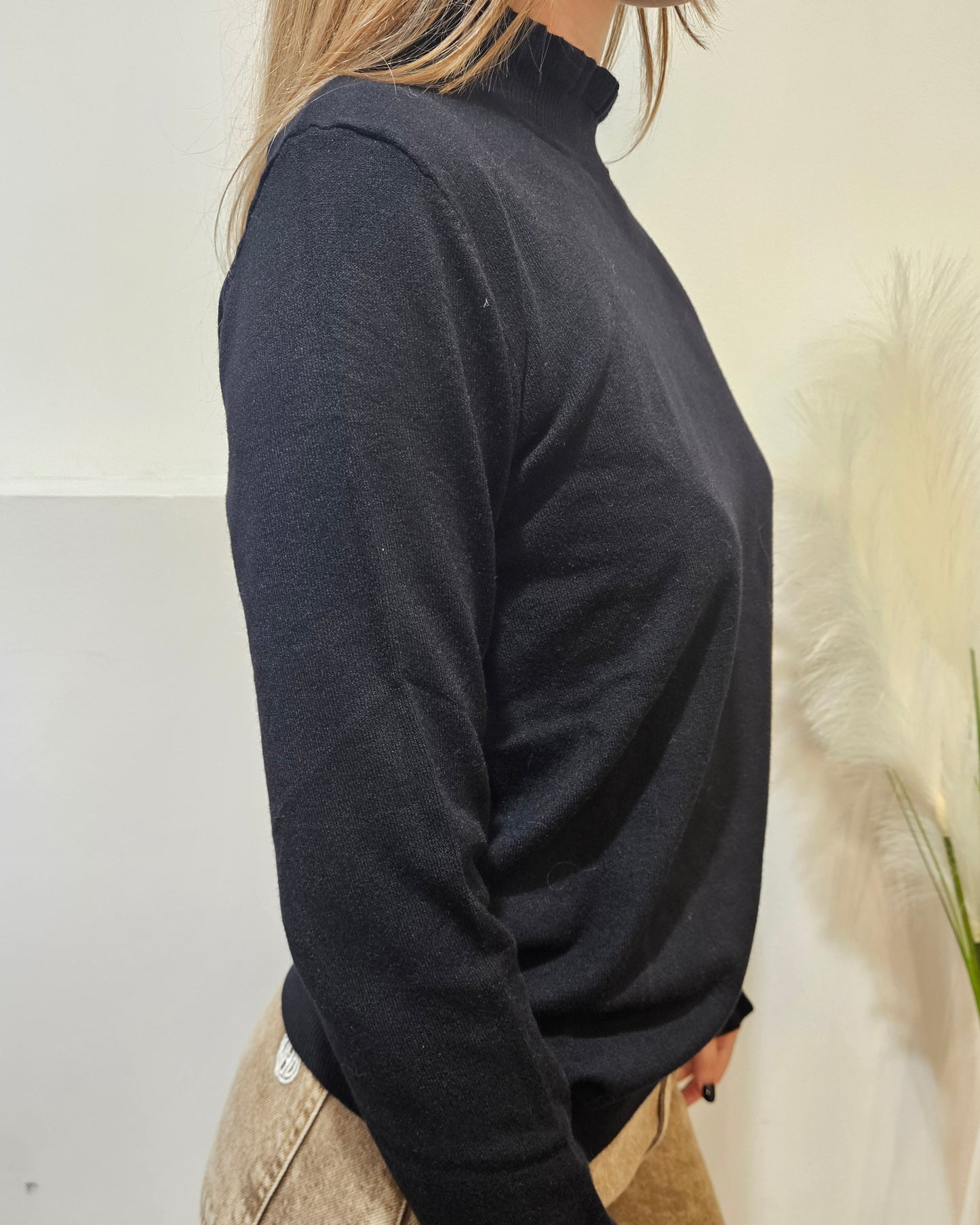 Have One Maglia rouches nero