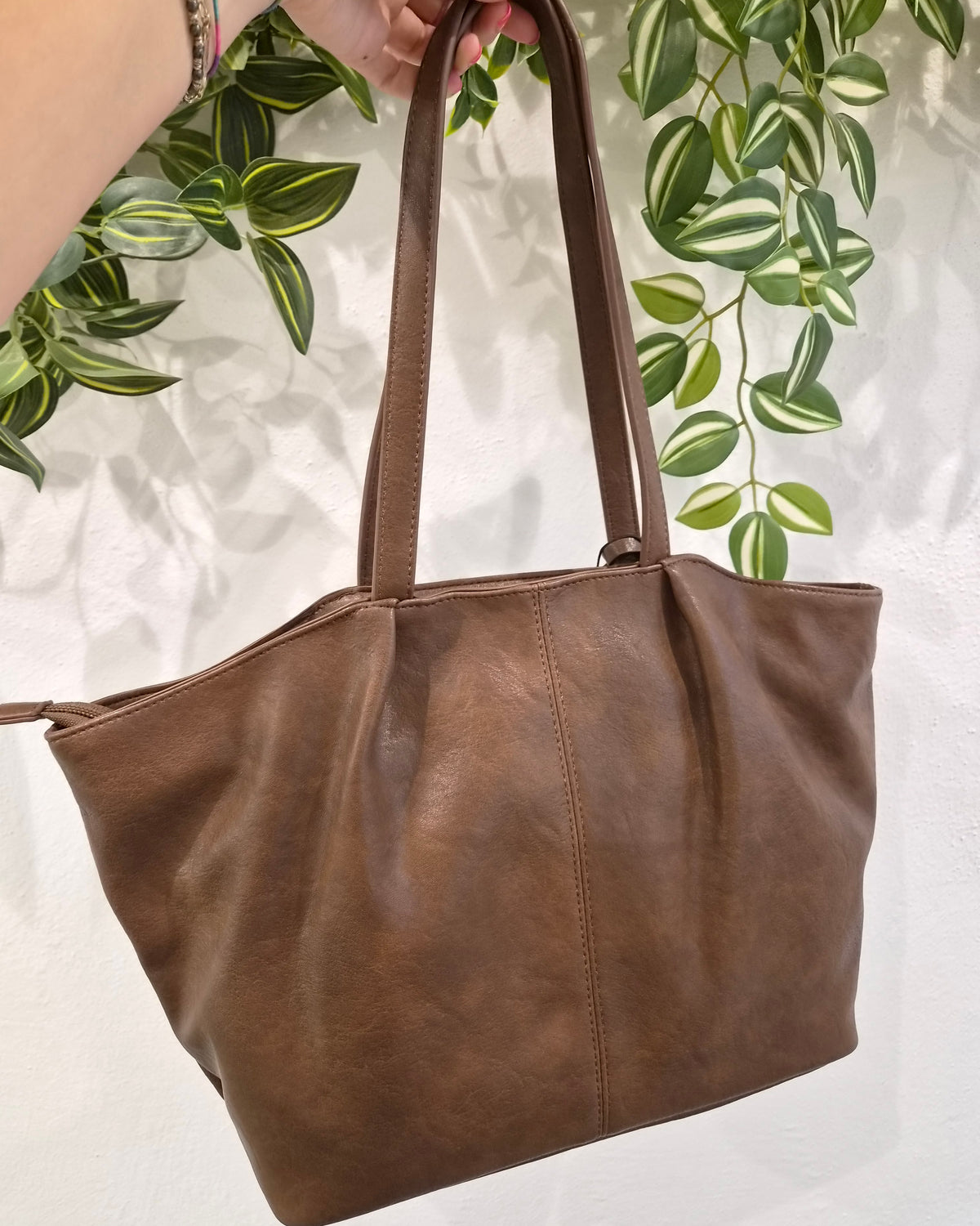VivienneD Shopper Cynthia