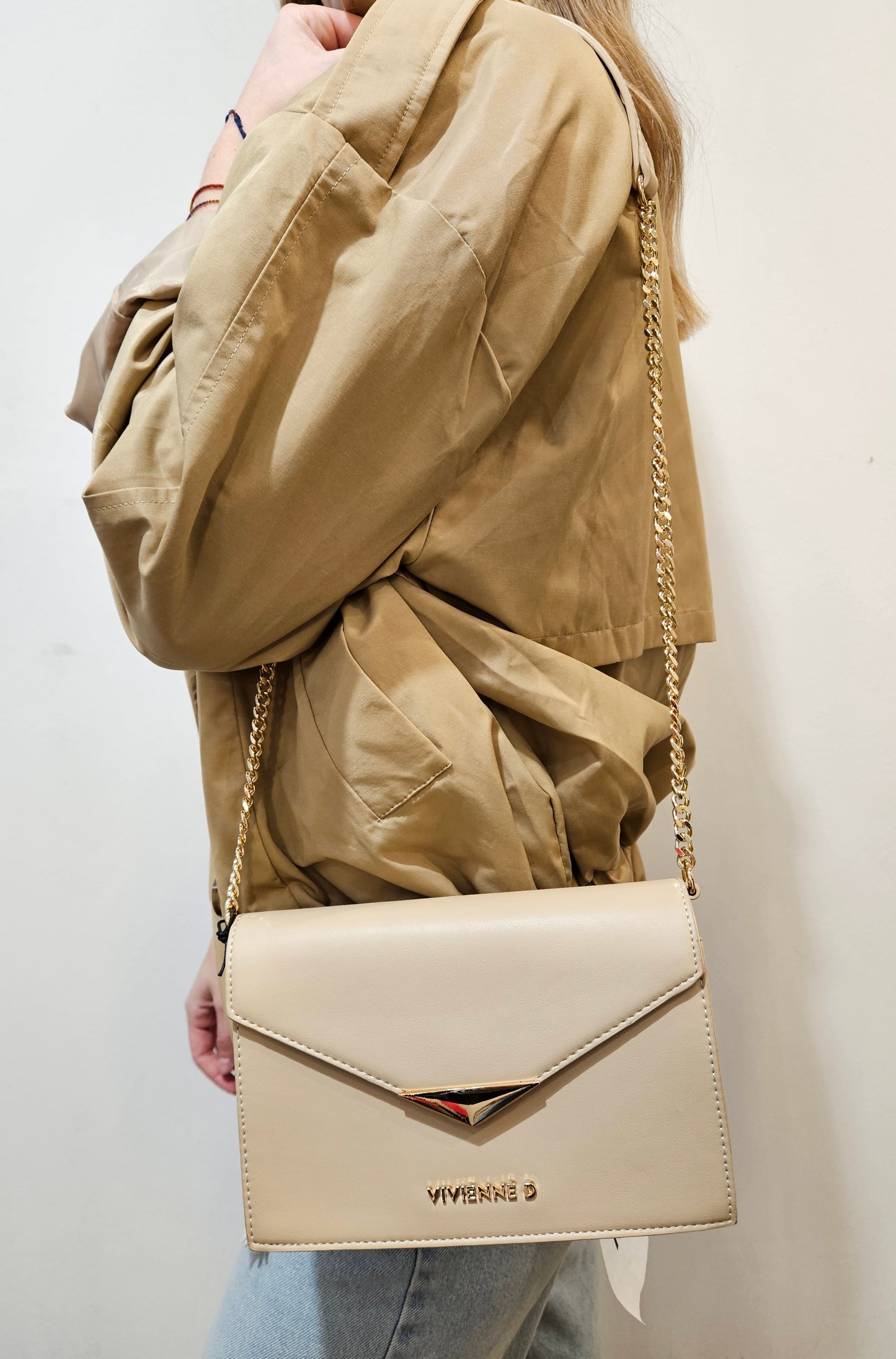 Vivienne D Borsa Beige