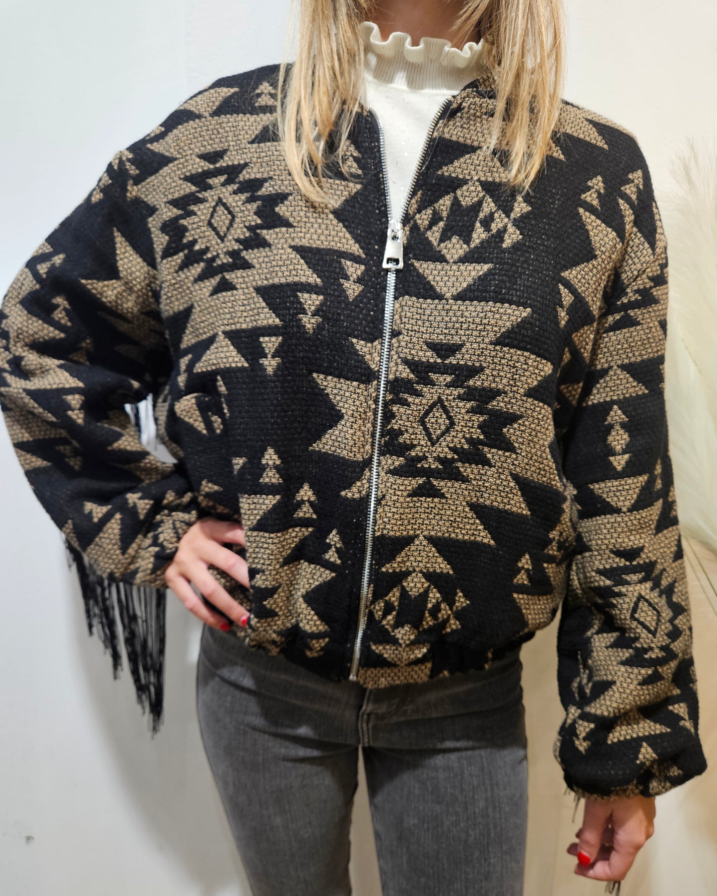 Susy Mix Bomber jacquard con frange