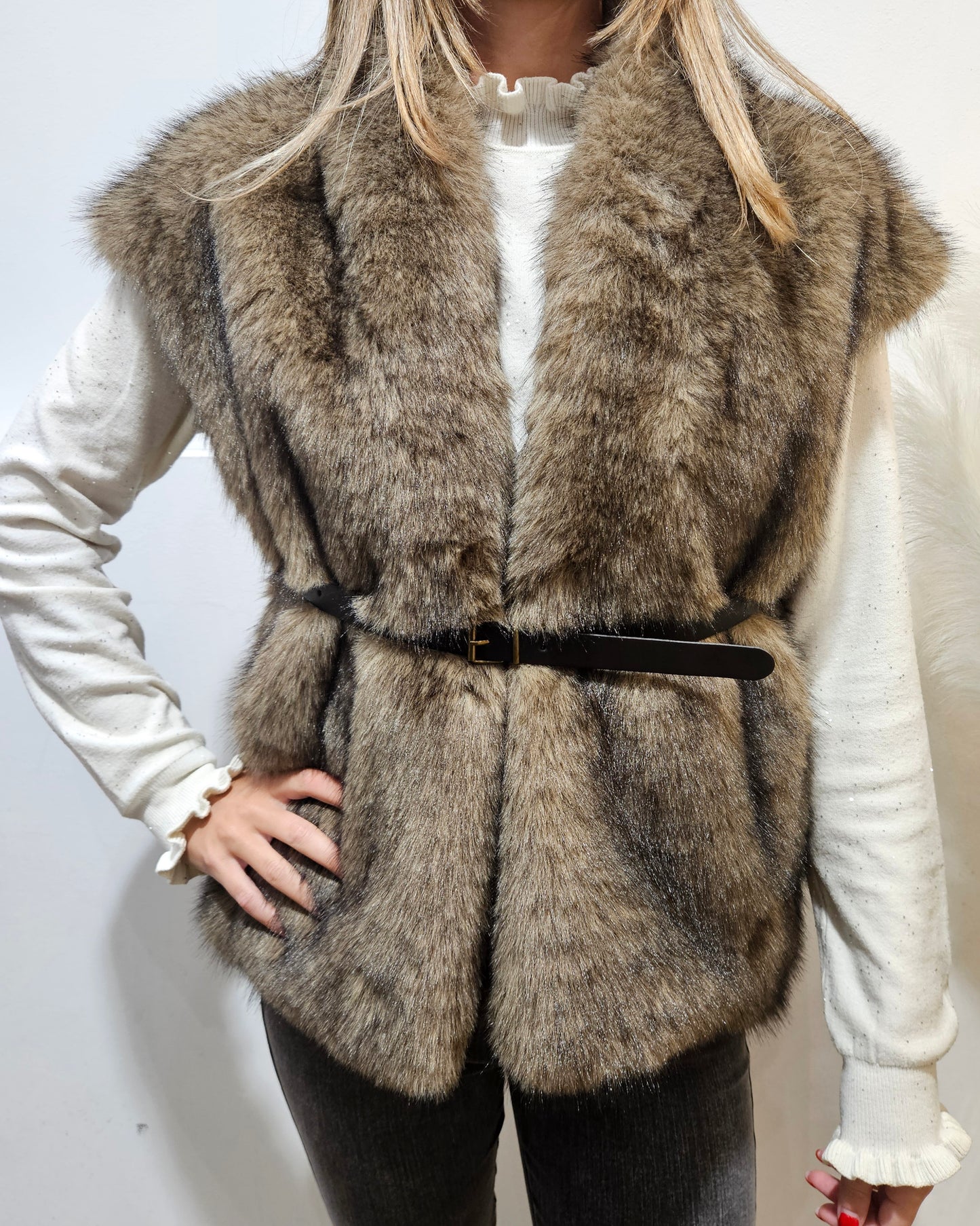 Susy Mix Gilet ecopelliccia cammello