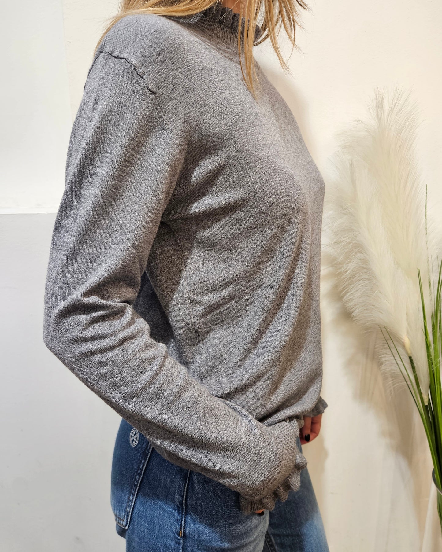 Have One Maglia rouches grigio