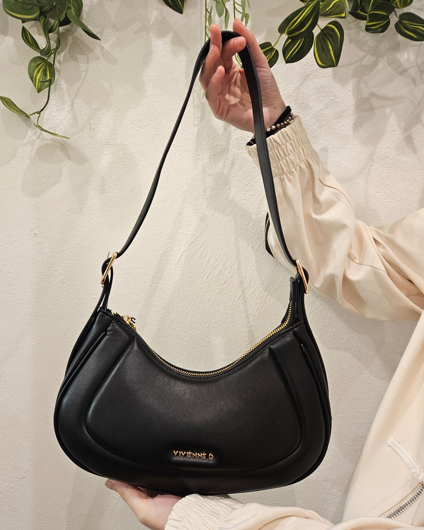 Vivienne D Borsa Sugar