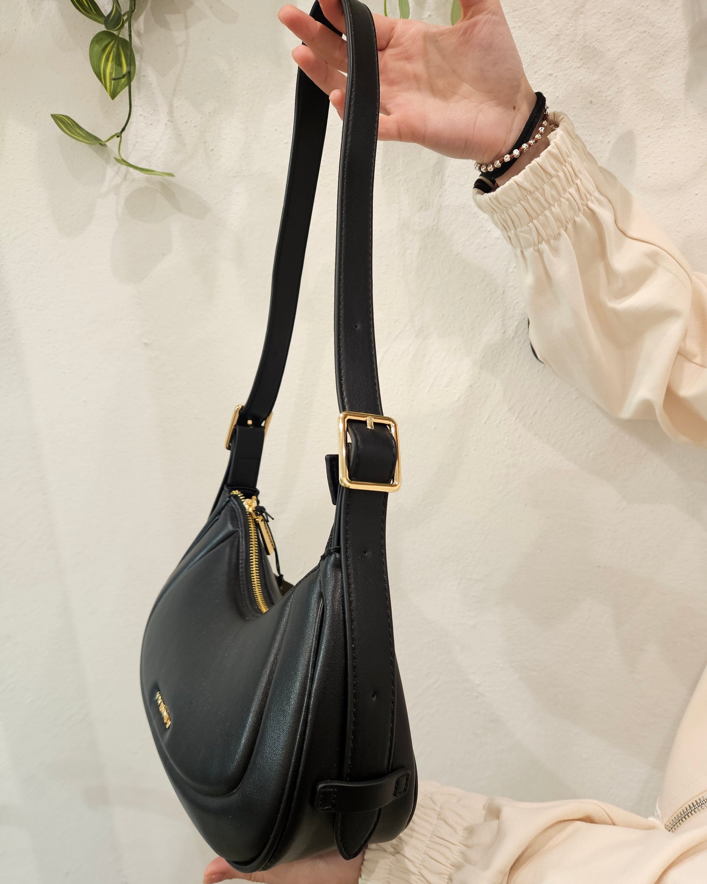 Vivienne D Borsa Sugar