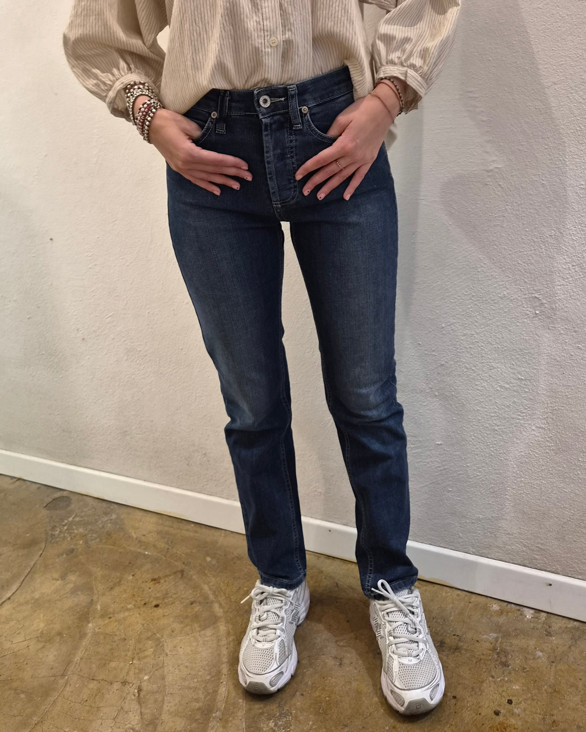 Please Jeans
