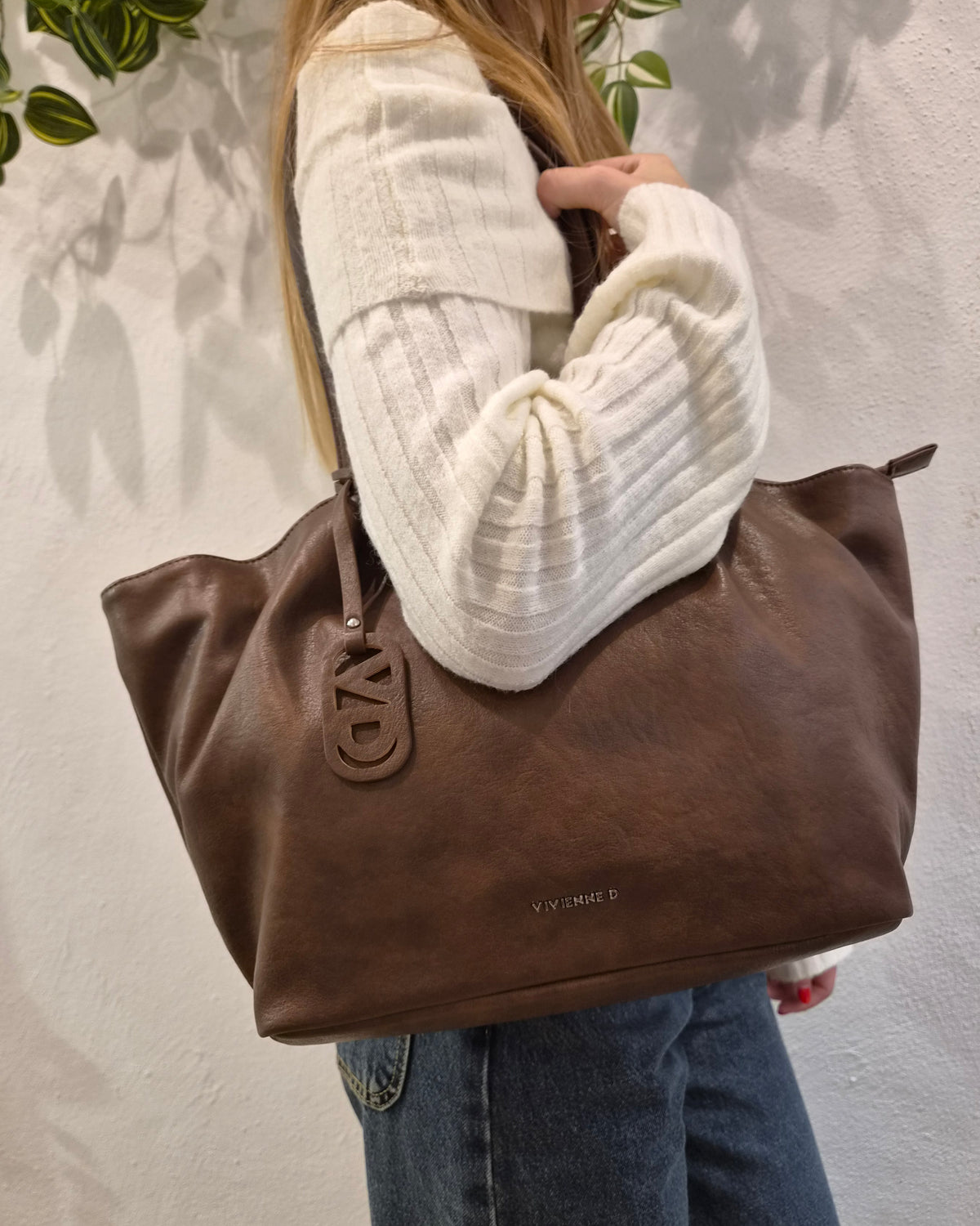 VivienneD Shopper Cynthia