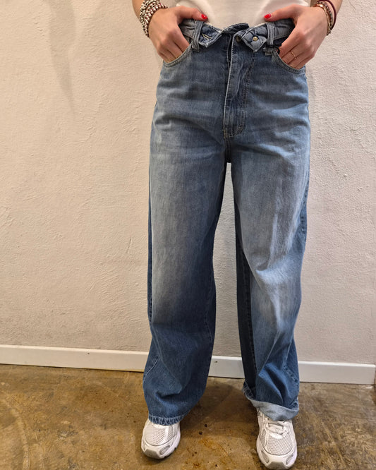 Please Jeans