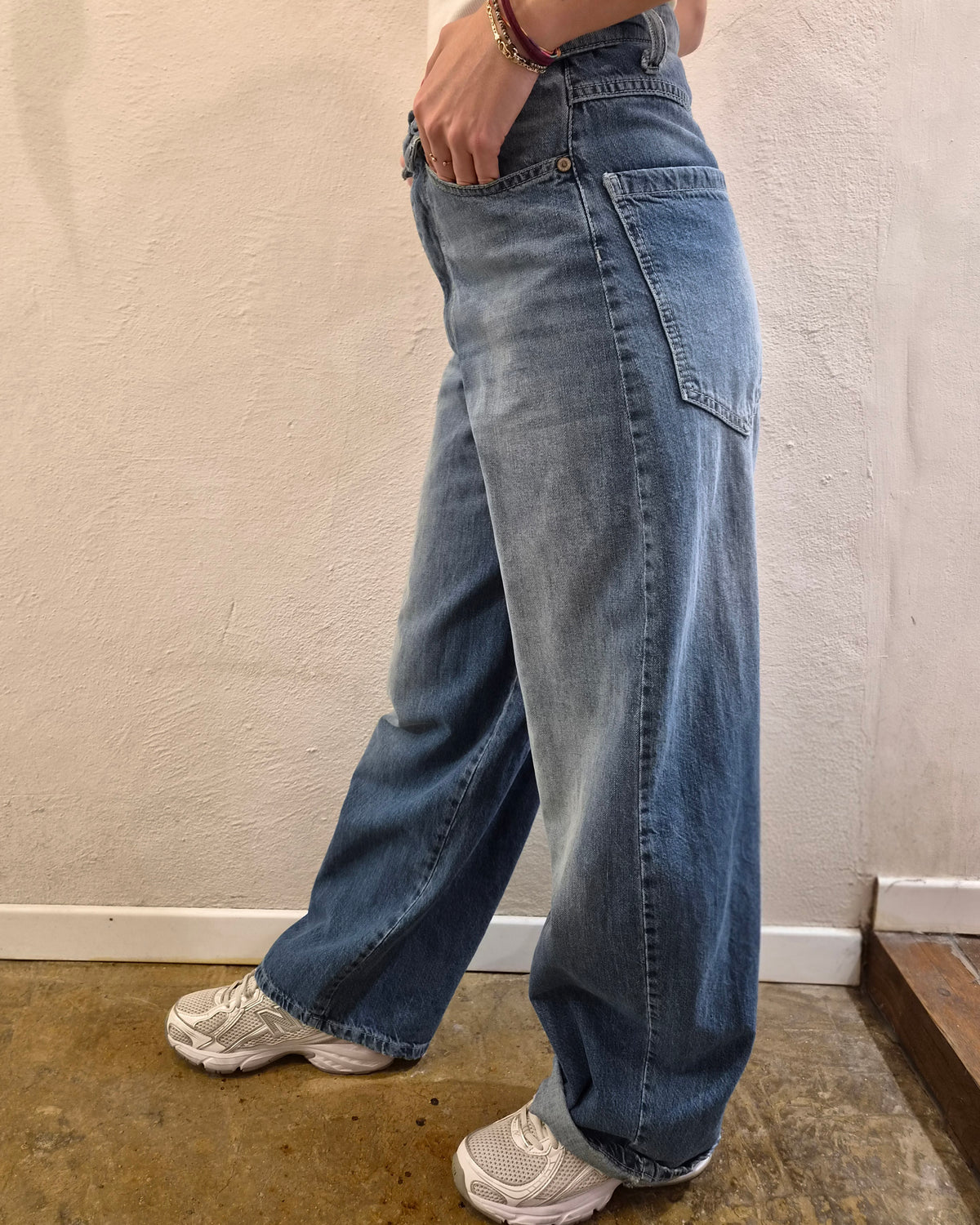 Please Jeans