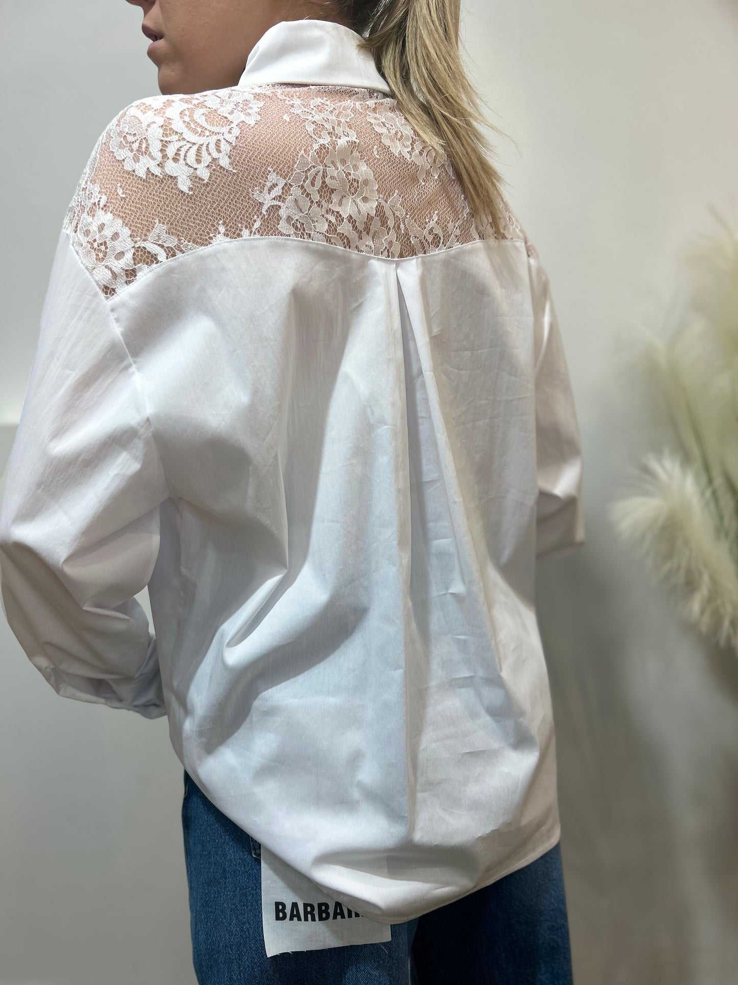 Have one Camicia Bianca